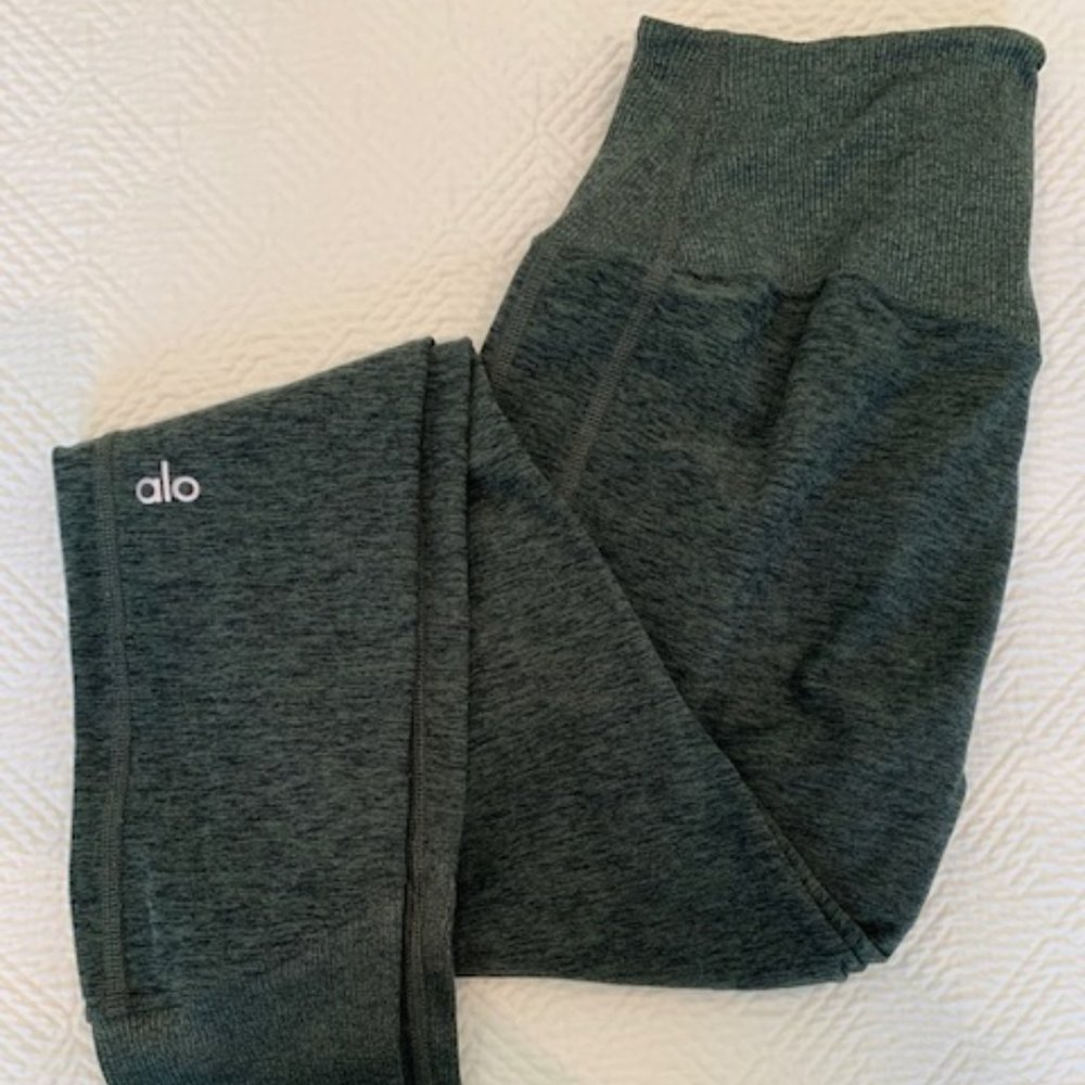 ALO Yoga Pants/Leggings Dark Green Heathered Size Medium